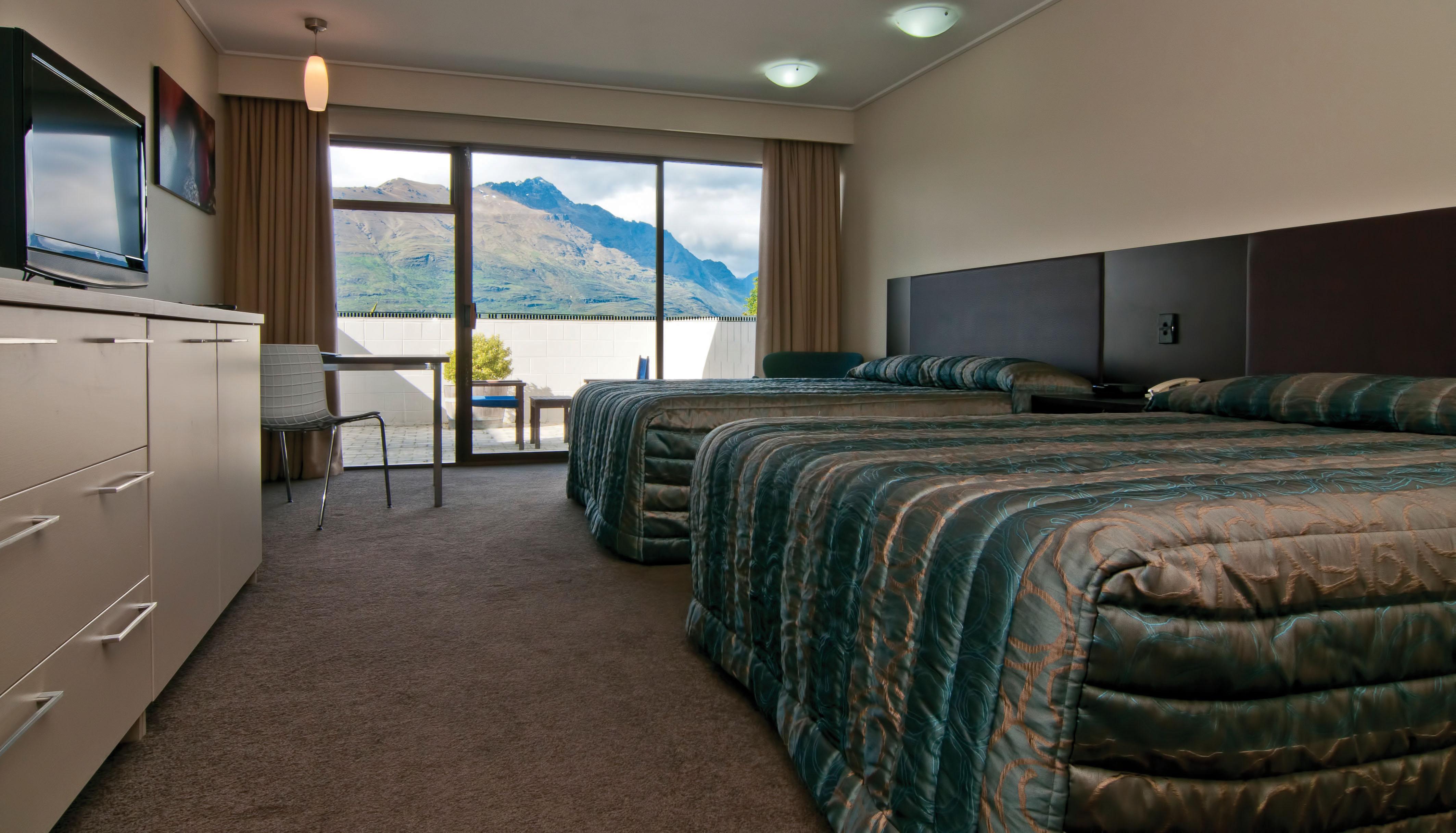 Copthorne Hotel & Apartments Queenstown Lakeview Rum bild